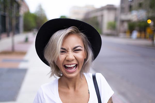 gratisography-hipster-girl-thumbnail-small
